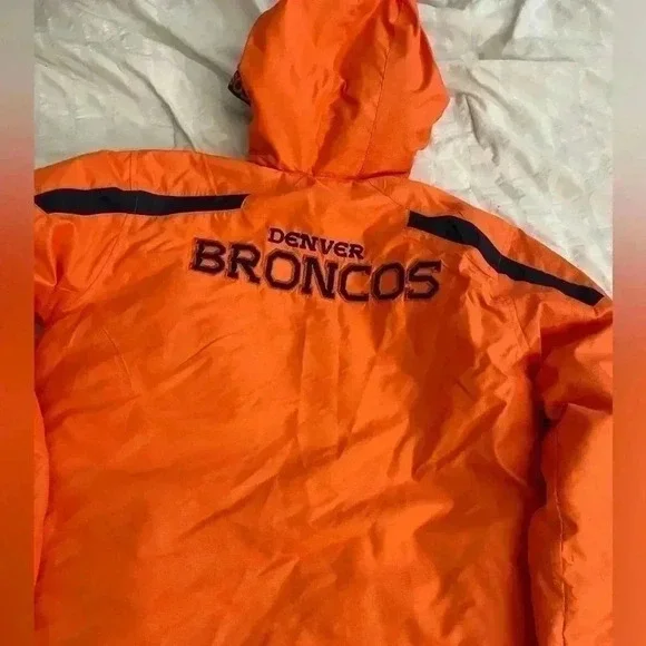 DENVER BRONCOS Youth XXL 18 Puffer Snow Winter Jacket NFL - EUC women’s XS - Picture 2 of 6